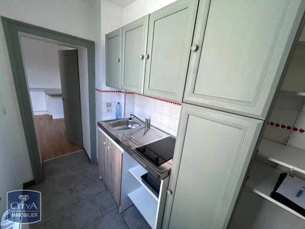 Appartement à louer 2 pièces 41m² Châteauroux (36000)