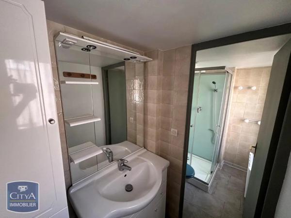 Appartement à louer 2 pièces 41m² Châteauroux (36000)