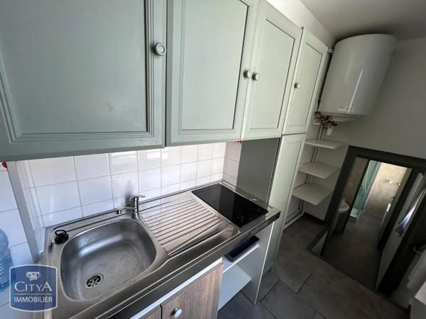 Appartement à louer 2 pièces 41m² Châteauroux (36000)