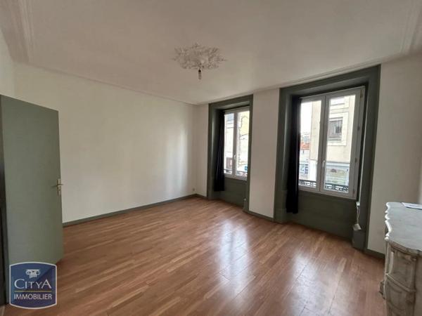 Appartement à louer 2 pièces 41m² Châteauroux (36000)
