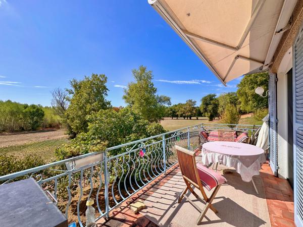 Maison à vendre à Saint-Aigulin (17360) - Charente-Maritime