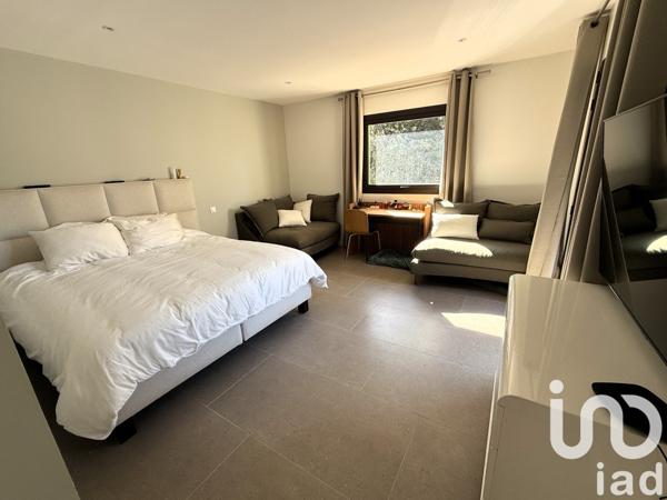 Maison à vendre 6 pièces 235 m² Saint-Mathieu-de-Tréviers