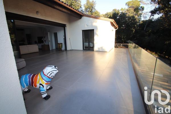 Maison à vendre 6 pièces 235 m² Saint-Mathieu-de-Tréviers