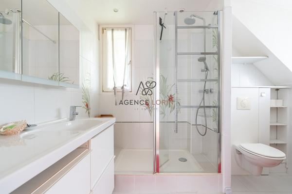 Maison Le Vésinet 5 pièce(s) 103.72 m2 Le vÉsinet Maison Le Vésinet 5 pièce(s) 103.72 m2 Le vÉsinet