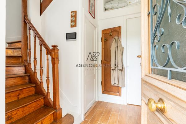 Maison Le Vésinet 5 pièce(s) 103.72 m2 Le vÉsinet Maison Le Vésinet 5 pièce(s) 103.72 m2 Le vÉsinet