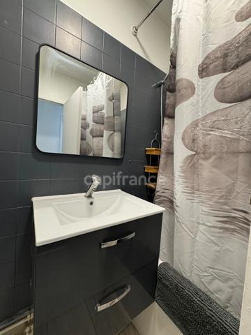 Appartement à vendre, 3 pièces rénovées avec deux Loggias, idéal pour une famille qui aime l'espace ou pour un bel investissement locatif