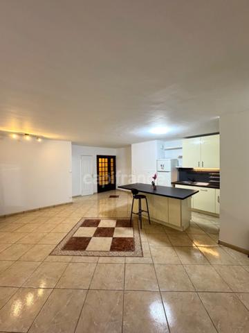 Appartement à vendre, 3 pièces rénovées avec deux Loggias, idéal pour une famille qui aime l'espace ou pour un bel investissement locatif