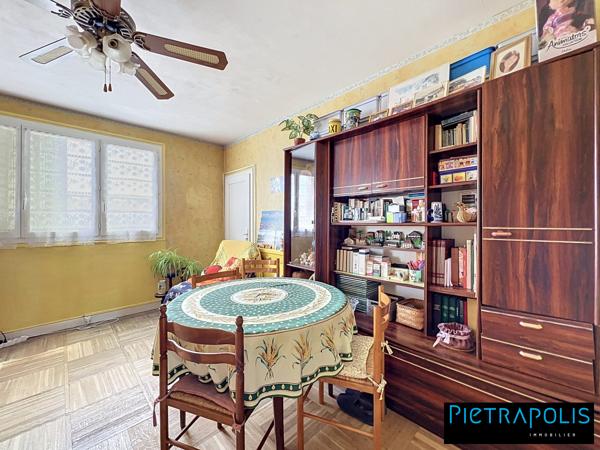 APPARTEMENT T3 OU 4 DERNIER ETAGE