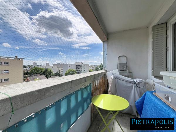 APPARTEMENT T3 OU 4 DERNIER ETAGE