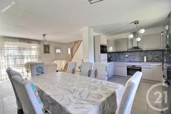 Maison à vendre  5 pièces - 102 m 2   CHATEAU THIERRY  - 02