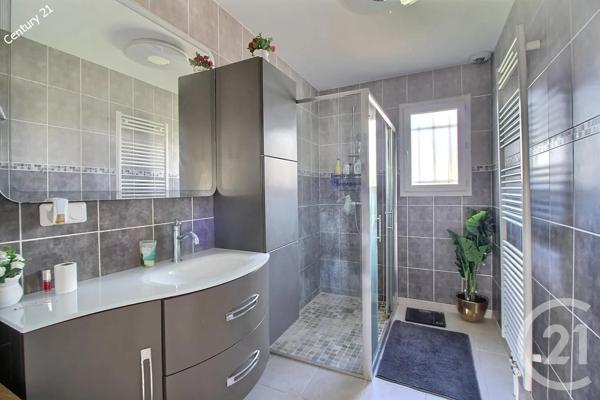 Maison à vendre  5 pièces - 102 m 2   CHATEAU THIERRY  - 02