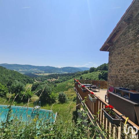 Maison à vendre 5 pièces 157 m² Bourg-Argental