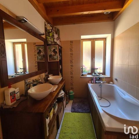 Maison à vendre 5 pièces 157 m² Bourg-Argental