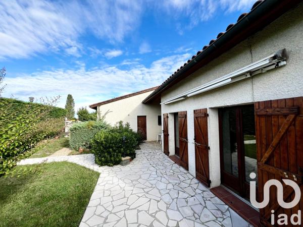 Maison 4 pièces de 117 m² à Villate (31860)