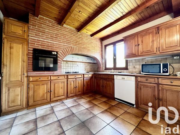 Maison 4 pièces de 117 m² à Villate (31860)