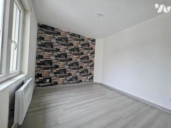 Maison semi plain-pied avec 2 chambres et jardin