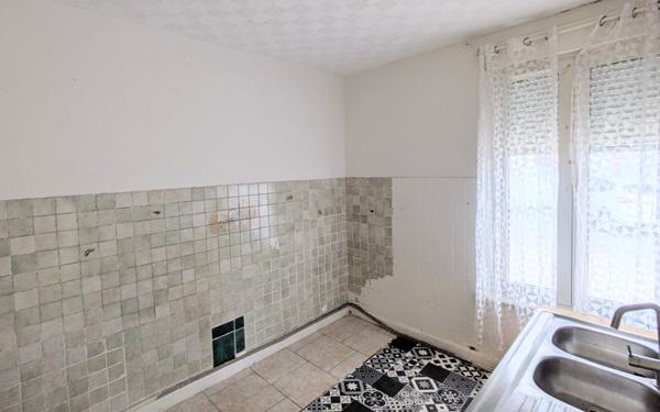 Maison à vendre    4 pièces •  Étain