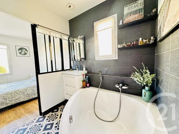 Maison à vendre  3 pièces - 73 m 2   FOURAS  - 17
