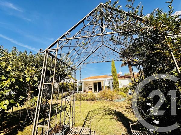 Maison à vendre  3 pièces - 73 m 2   FOURAS  - 17