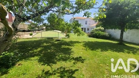 Maison à vendre 7 pièces 200 m² Saint-Sébastien-sur-Loire