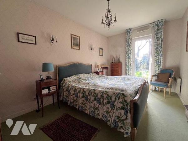 En exclusivité chez votre notaire ! En centre ville d'Hazebrouck, résidence de standing avec  v...