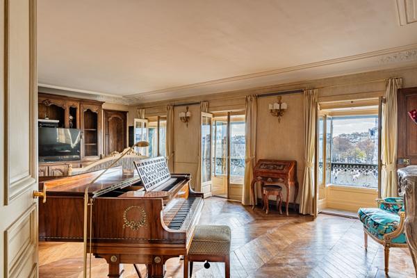 Vente Appartement de luxe Paris 8 4 Pièces 180 m²