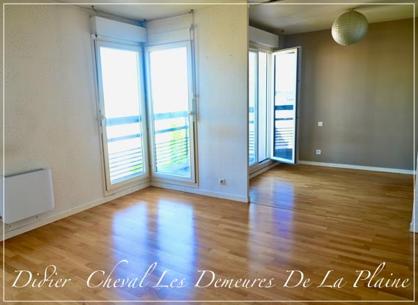 Saint-Cyr-l'École (78210) STUDIO 35,46 M2 AVEC ESPACE NUIT RESIDENCE DU PARC