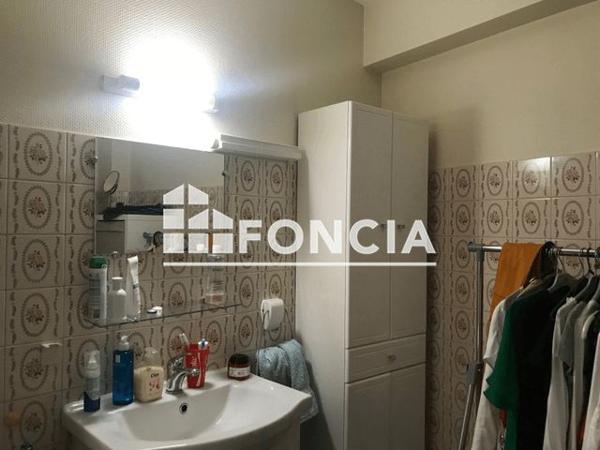 Location Appartement 2 pièces 52.1 m² - 9 RUE BOUTIN Bordeaux 33000