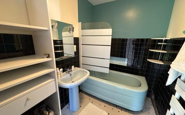 Maison à vendre    5 pièces •  La Tremblade