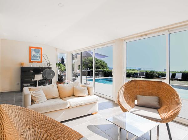 Saint-Aygulf vue mer 4 chambres garage piscine