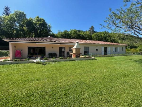 Maison à vendre |  Lissac-et-Mouret |  6 pièces | 185 m²