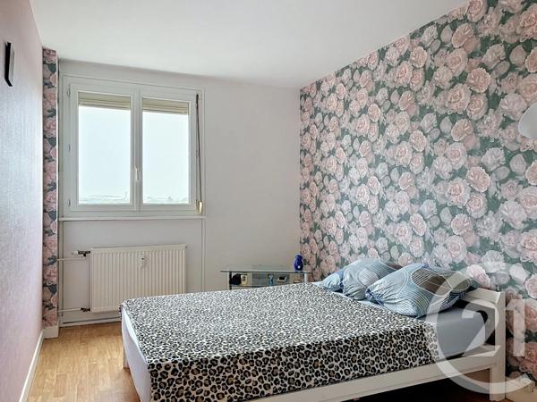 Appartement F3 à vendre  4 pièces - 68 m 2   REIMS  - 51