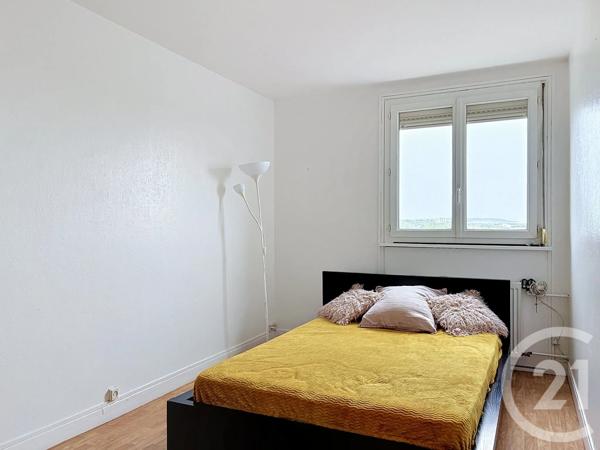Appartement F3 à vendre  4 pièces - 68 m 2   REIMS  - 51