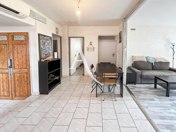 Maison T3 de 75 m2 avec terrasse, jardin et cabanon - 13380 Plan De Cuques