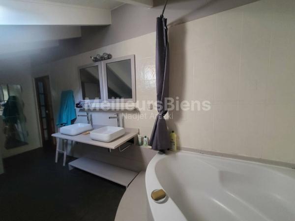 MAGNIFIQUE APPARTEMENT T4 VUE MER