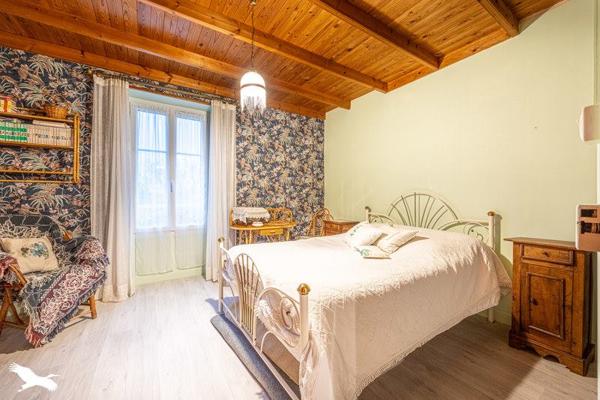 Maison à vendre |  Saint-Hilaire-la-Palud |  6 pièces | 136 m²