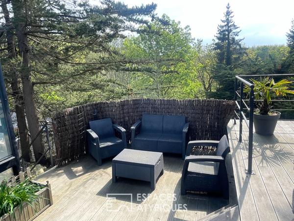 Belles prestations pour ce cocon au coeur de la nature, piscine couverte, 500m de la plage