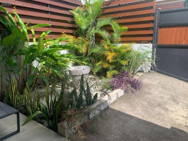 Pavillon à louer à La-Riviere à la Réunion (97421), ref : 97405/256   
Hauts de la Rivière