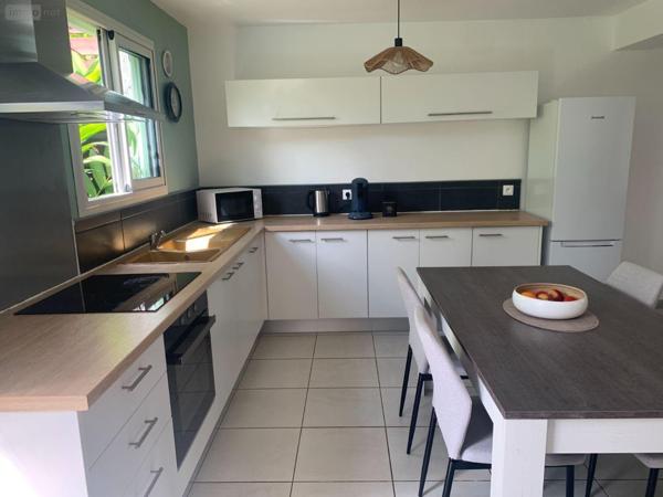 Pavillon à louer à La-Riviere à la Réunion (97421), ref : 97405/256   
Hauts de la Rivière