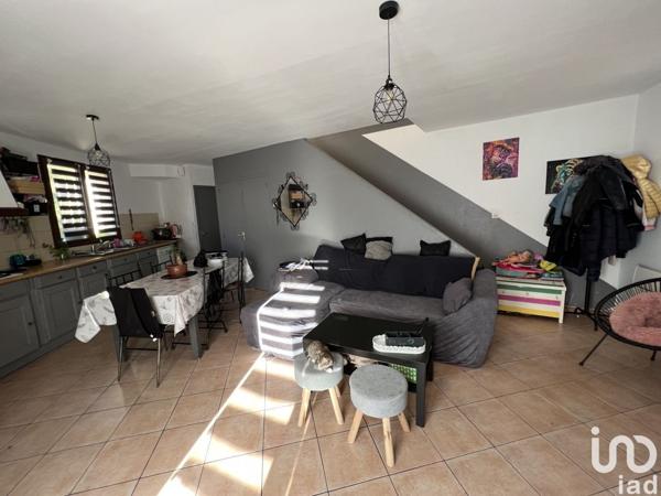 Maison 3 pièces de 72 m² à Auriol (13390)