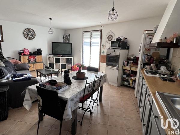 Maison 3 pièces de 72 m² à Auriol (13390)