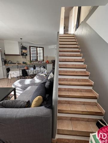 Maison 3 pièces de 72 m² à Auriol (13390)