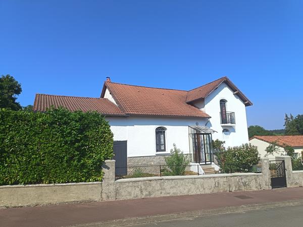 87230 LES CARS - Maison de 134 m², à vendre.