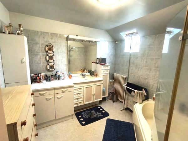 87230 LES CARS - Maison de 134 m², à vendre.