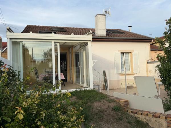 LUNEVILLE AGREABLE MAISON DE VILLE