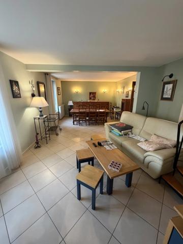 LUNEVILLE AGREABLE MAISON DE VILLE