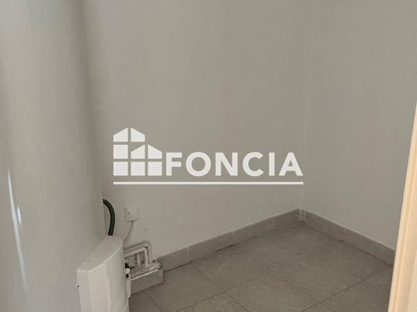 Location Appartement 3 pièces 69.6 m² - LES JARDINS DU VALLON Aix-la-duranne 13100