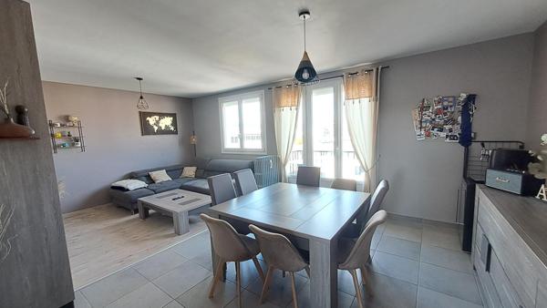 Vesoul appartement lumineux avec balcon