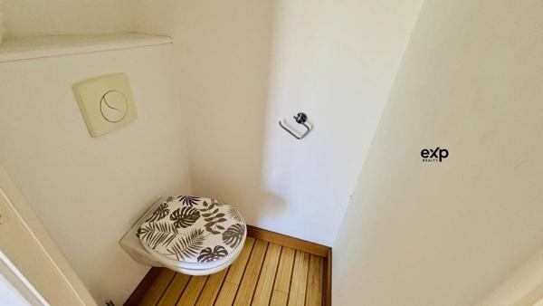 Maison 5 pièces 136 m2 avec piscine.