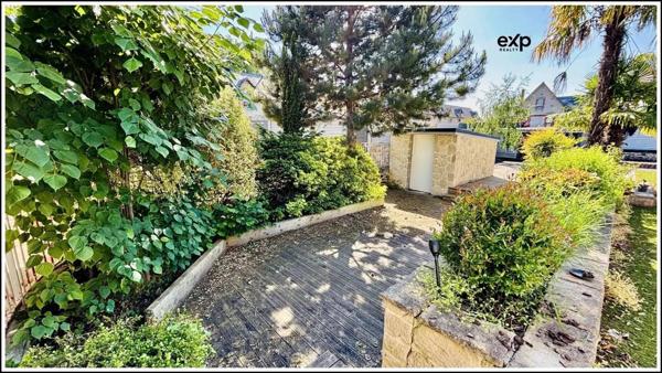 Maison 5 pièces 136 m2 avec piscine.